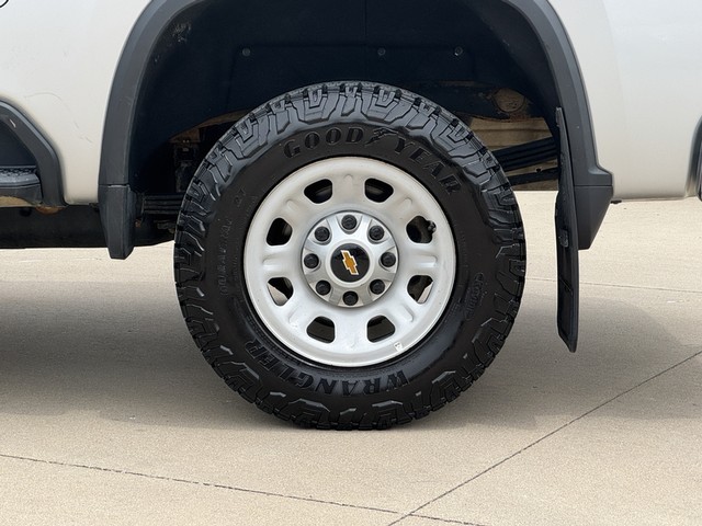 2023 Chevrolet Silverado 2500HD LT image 17