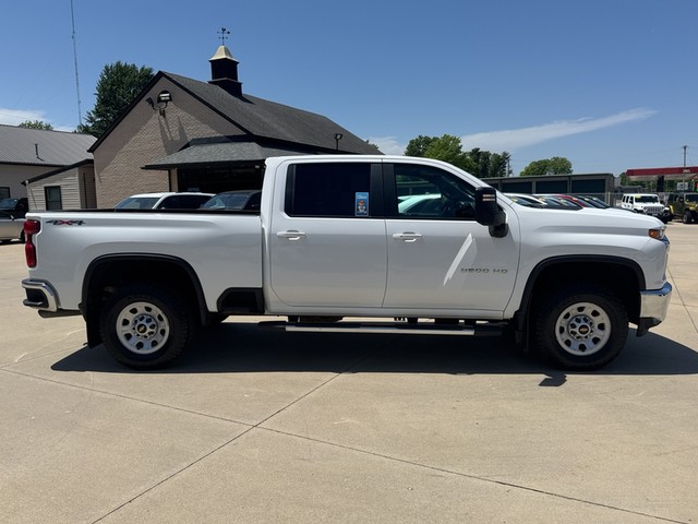 2023 Chevrolet Silverado 2500HD LT 4WD Crew Cab image 03