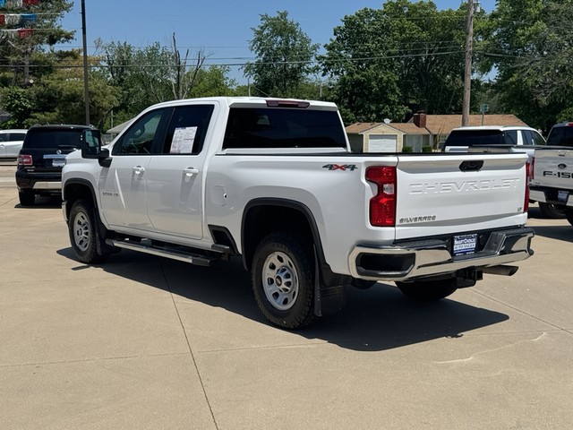 2023 Chevrolet Silverado 2500HD LT 4WD Crew Cab image 06