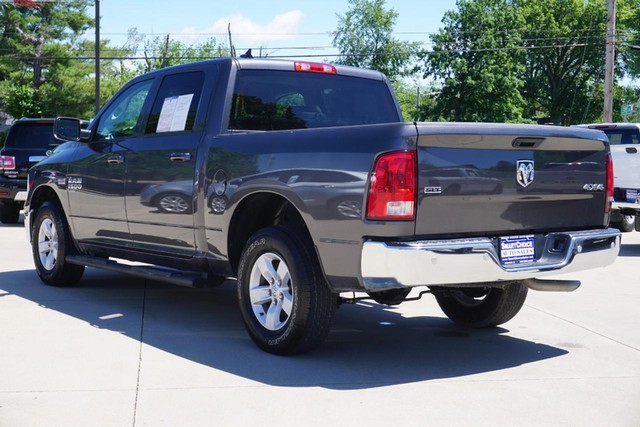 2022 Ram 1500 Classic SLT Crew Cab 4WD image 05