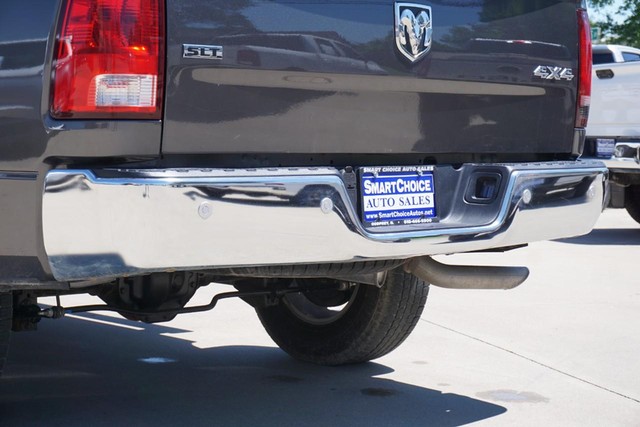 2022 Ram 1500 Classic SLT Crew Cab 4WD image 18