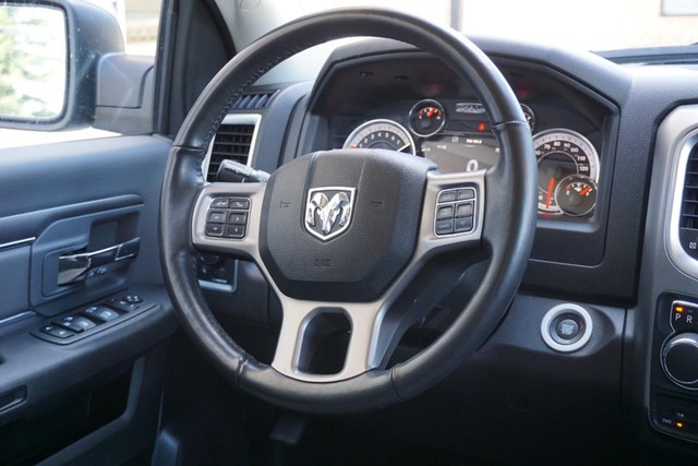 2022 Ram 1500 Classic SLT Crew Cab 4WD image 30