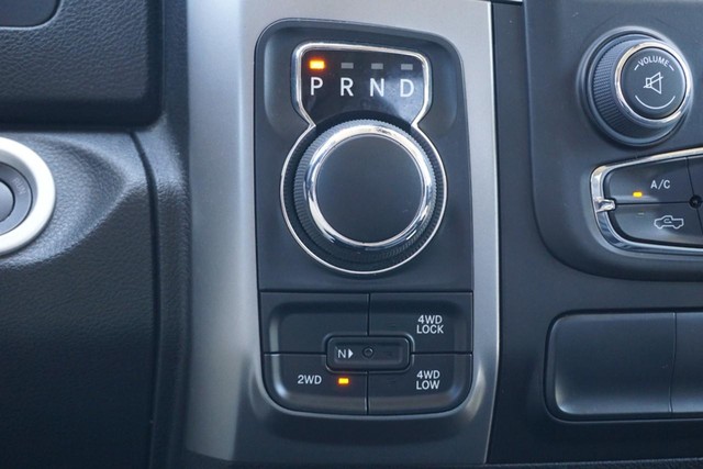 2022 Ram 1500 Classic SLT Crew Cab 4WD image 40