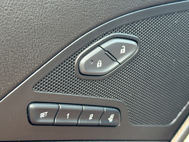 2015 Chevrolet Corvette Z51 2LT image 42