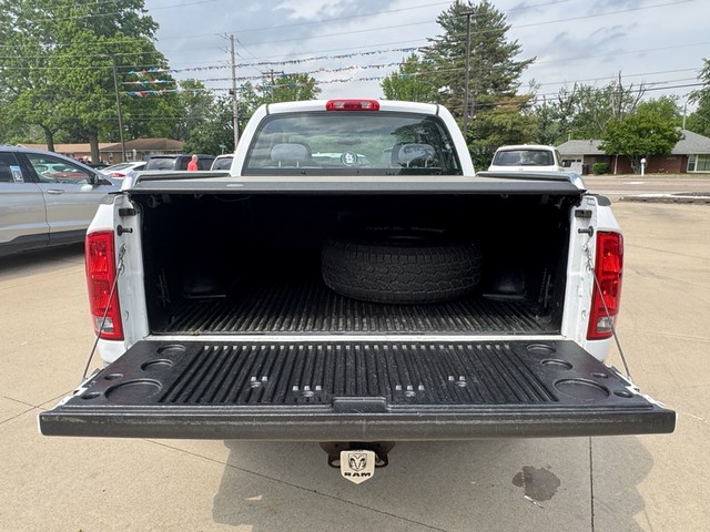 2004 Dodge Ram 1500 4WD SLT Quad Cab image 23