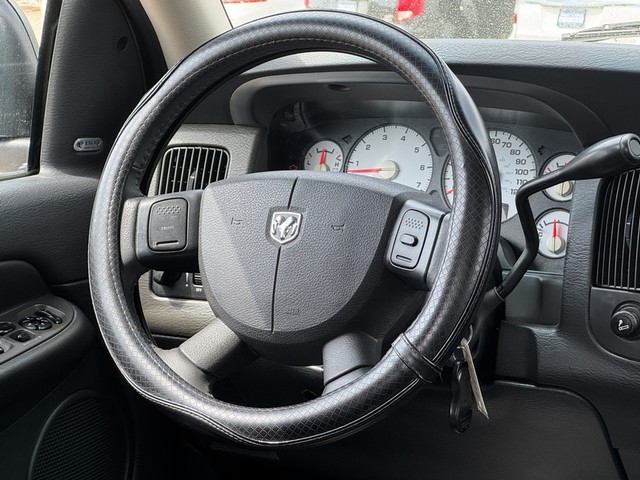 2004 Dodge Ram 1500 4WD SLT Quad Cab image 27