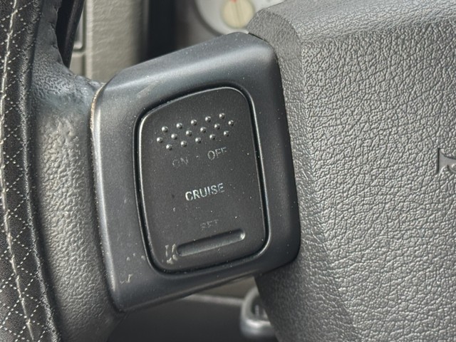 2004 Dodge Ram 1500 4WD SLT Quad Cab image 34