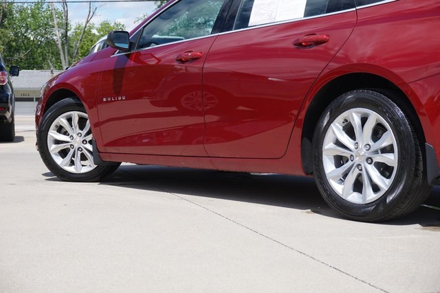 2023 Chevrolet Malibu LT FWD image 14