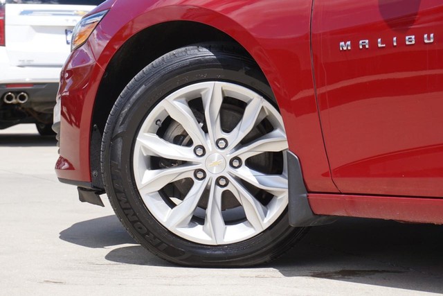 2023 Chevrolet Malibu LT FWD image 15