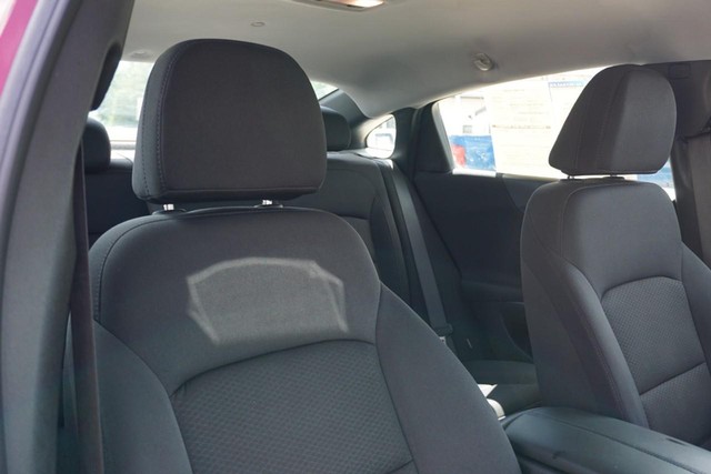 2023 Chevrolet Malibu LT FWD image 29