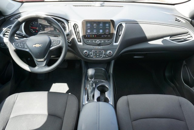 2023 Chevrolet Malibu LT FWD image 30