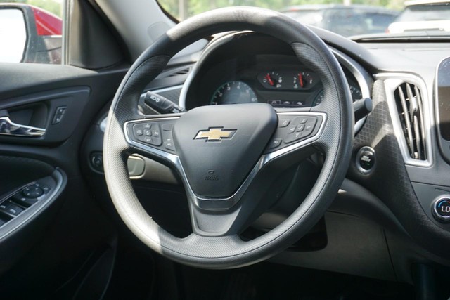 2023 Chevrolet Malibu LT FWD image 31