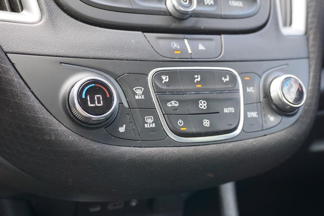 2023 Chevrolet Malibu LT FWD image 39