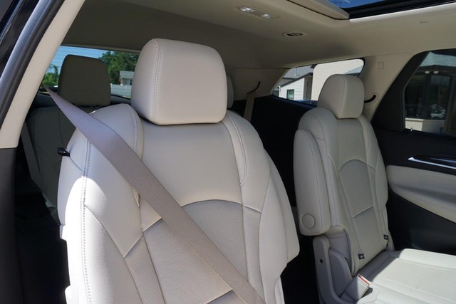 2024 Buick Enclave Essence AWD image 28