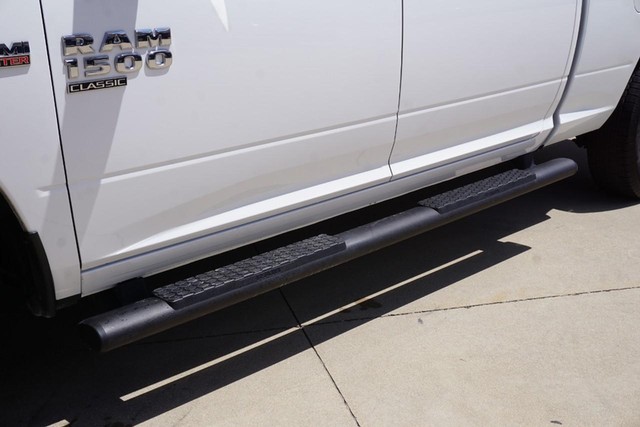 2022 Ram 1500 Classic SLT  Crew Cab 4WD image 14