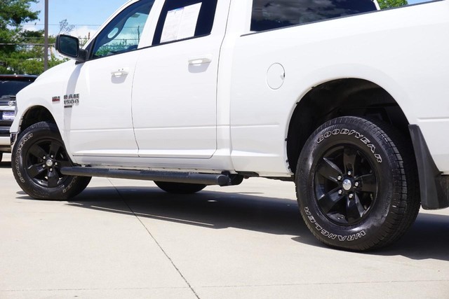 2022 Ram 1500 Classic SLT  Crew Cab 4WD image 15
