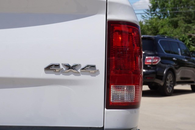 2022 Ram 1500 Classic SLT  Crew Cab 4WD image 20