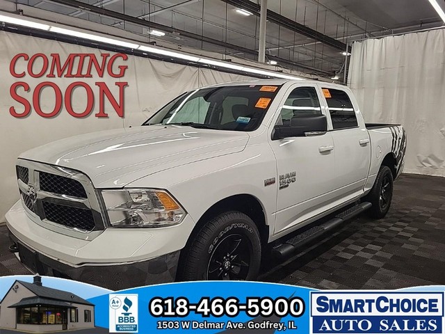 2022 Ram 1500 Classic SLT image 01