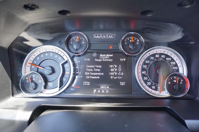 2022 Ram 1500 Classic SLT  Crew Cab 4WD image 38