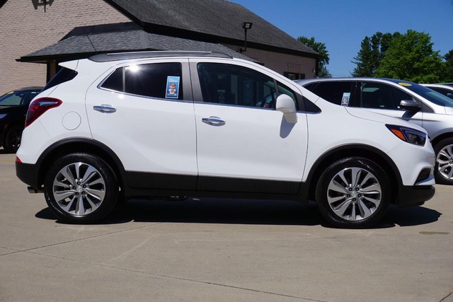 2020 Buick Encore Preferred FWD image 02