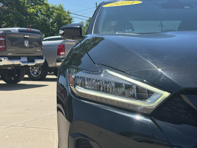 2021 Nissan Maxima SR FWD image 10