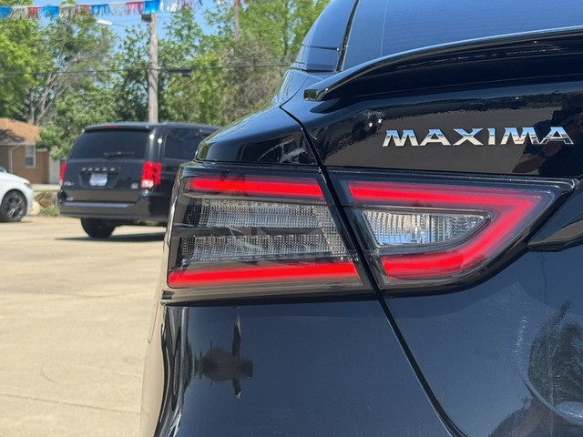 2021 Nissan Maxima SR FWD image 12