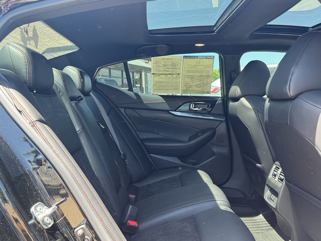 2021 Nissan Maxima SR FWD image 24
