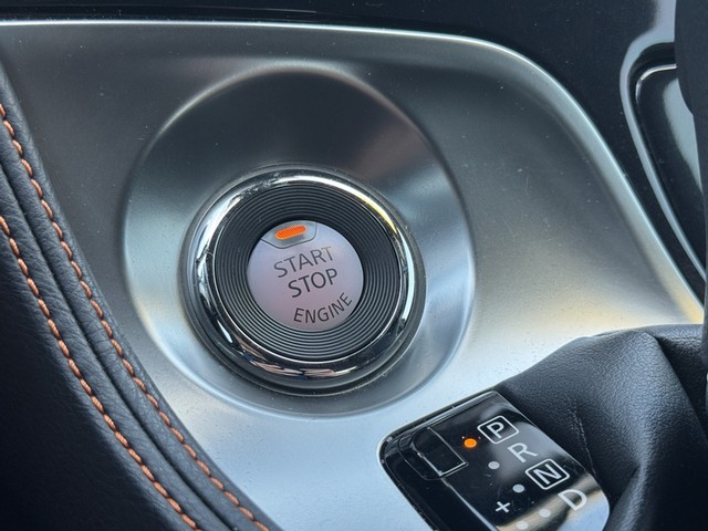 2021 Nissan Maxima SR FWD image 40