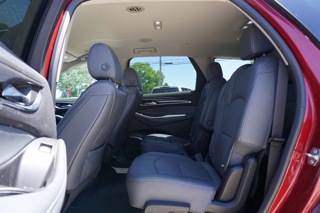 2019 Buick Enclave Essence FWD image 25