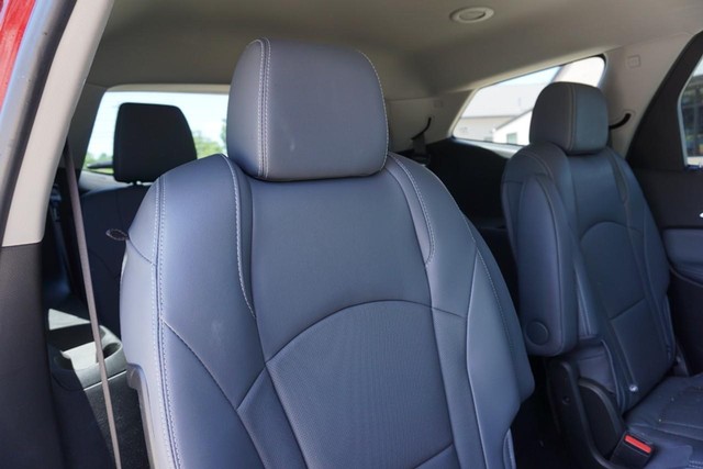 2019 Buick Enclave Essence FWD image 29