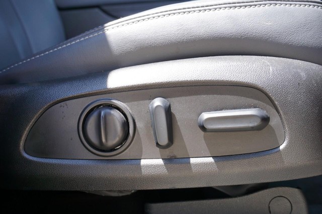 2019 Buick Enclave Essence FWD image 32