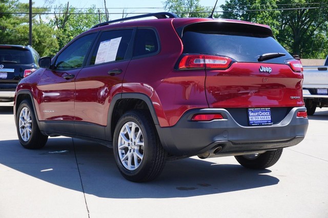 2017 Jeep Cherokee FWD Sport image 05