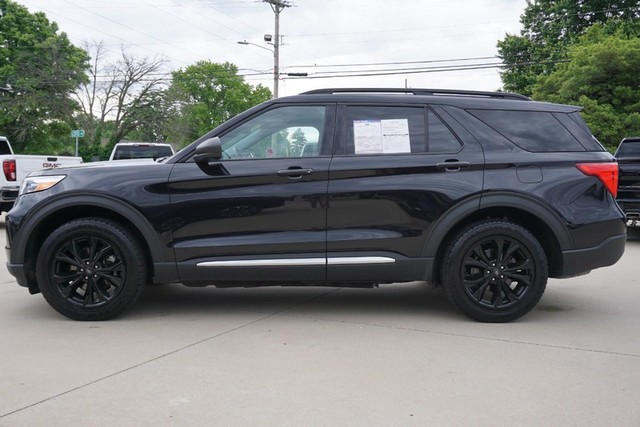 2023 Ford Explorer XLT 4WD image 06