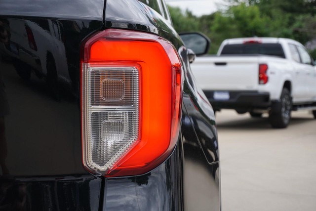 2023 Ford Explorer XLT 4WD image 18