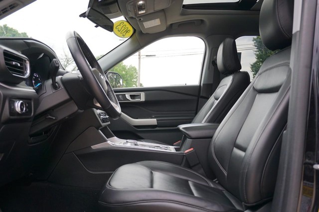 2023 Ford Explorer XLT 4WD image 22