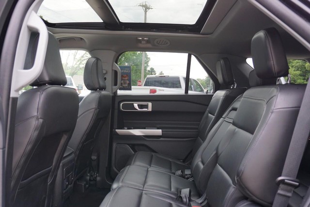 2023 Ford Explorer XLT 4WD image 24