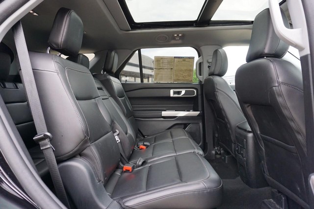 2023 Ford Explorer XLT 4WD image 27
