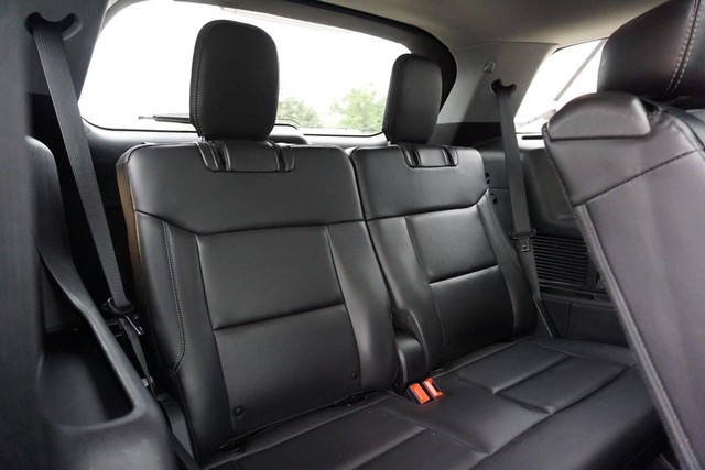 2023 Ford Explorer XLT 4WD image 29