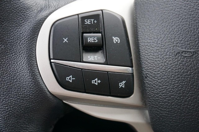 2023 Ford Explorer XLT 4WD image 37