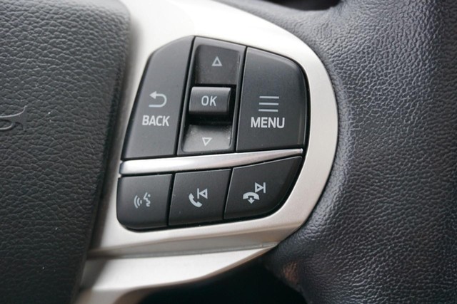 2023 Ford Explorer XLT 4WD image 38