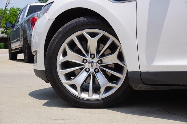 2013 Ford Taurus Limited image 14