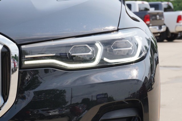 2022 BMW X7 xDrive40i AWD image 10