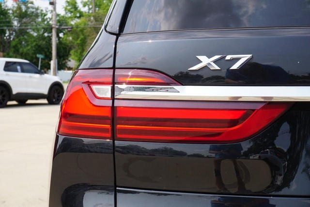 2022 BMW X7 xDrive40i AWD image 17