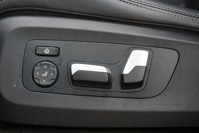 2022 BMW X7 xDrive40i AWD image 29
