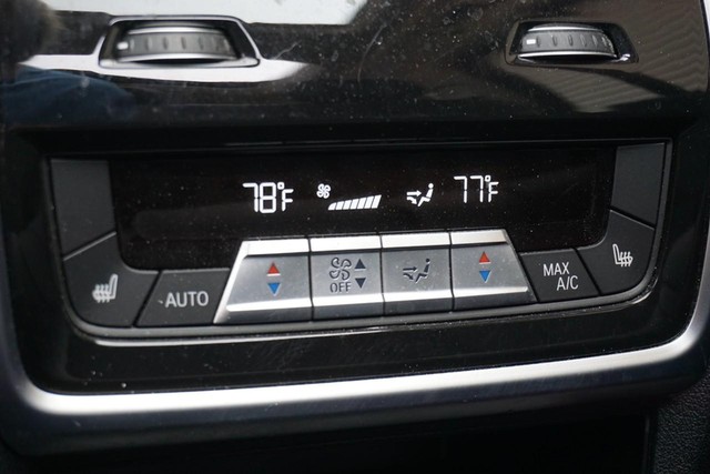 2022 BMW X7 xDrive40i AWD image 47