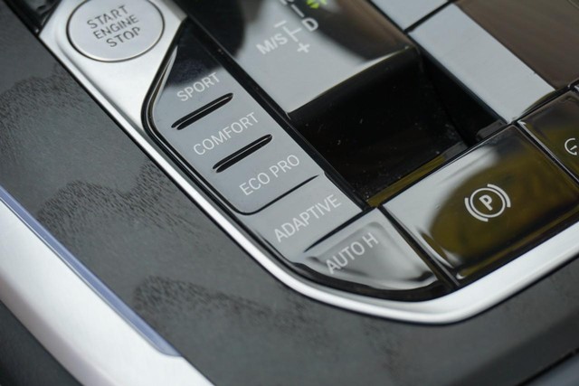 2022 BMW X7 xDrive40i AWD image 61