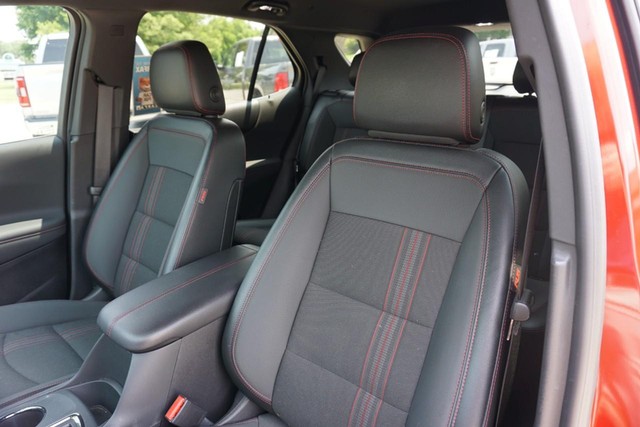 2023 Chevrolet Equinox RS FWD image 24