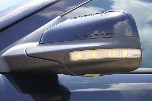 2013 Ford Explorer Limited FWD image 11