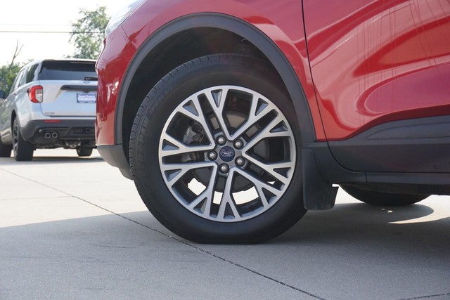 2022 Ford Escape SEL AWD image 14