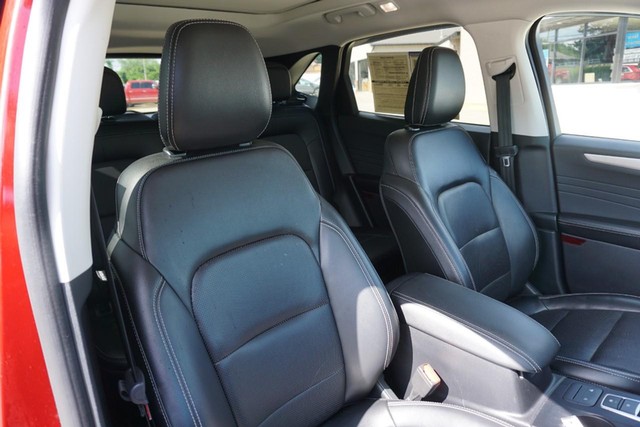 2022 Ford Escape SEL AWD image 29